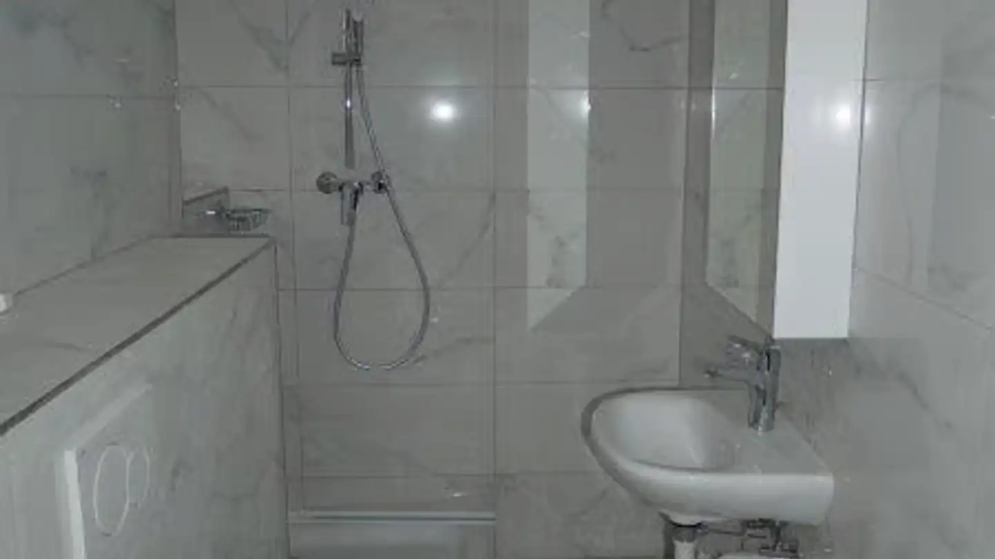 Studio mieten - Zürcherstrasse 5, 8854 Siebnen - Foto 3