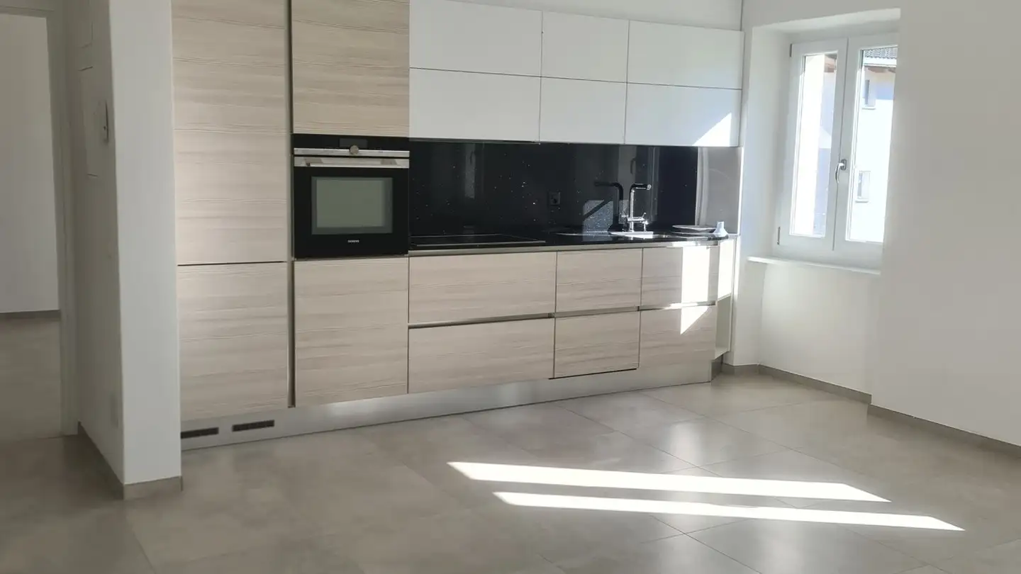 Apartment for rent - 6713 Malvaglia - Photo 2