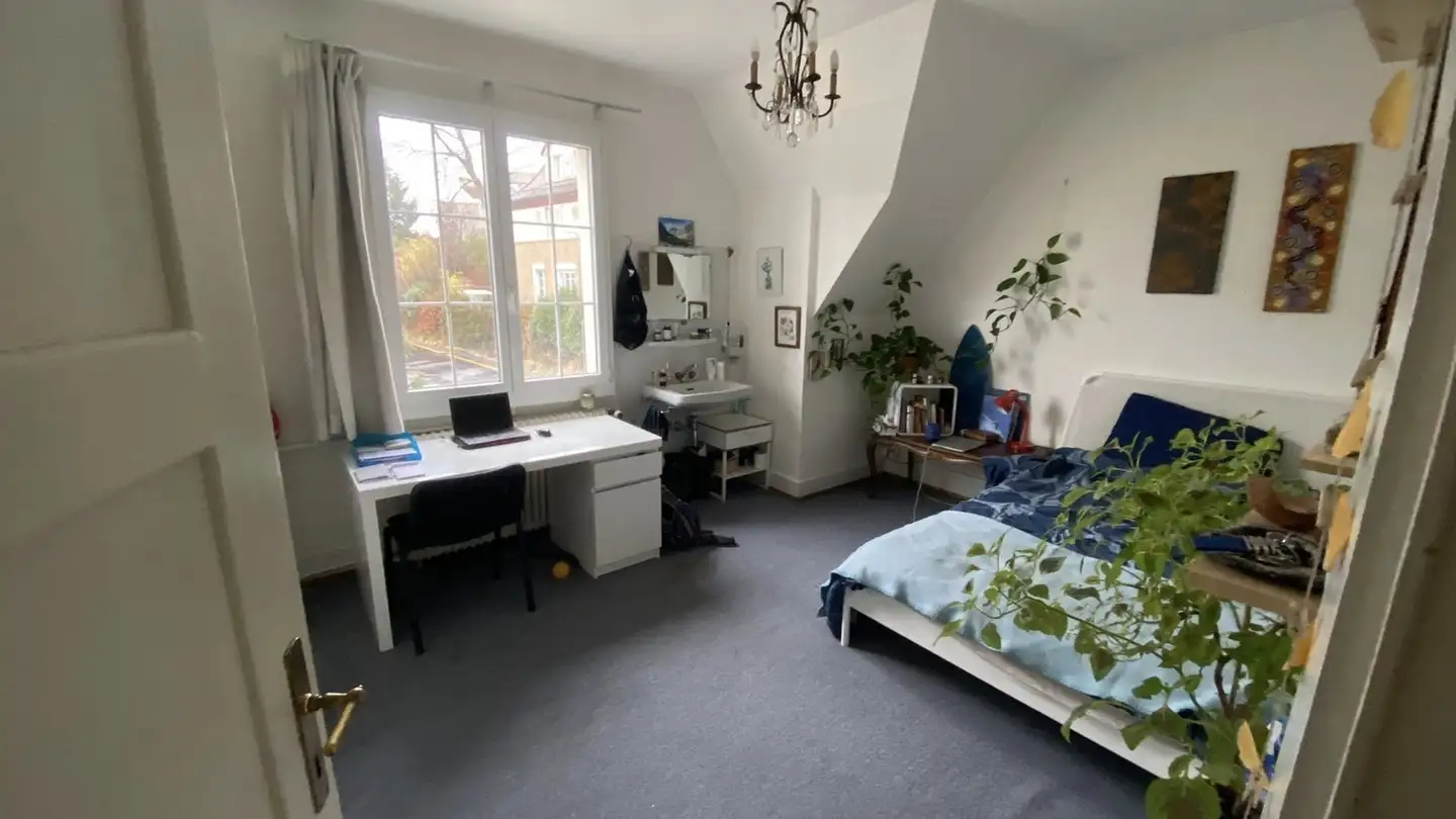 Single room for rent - 1009 Pully