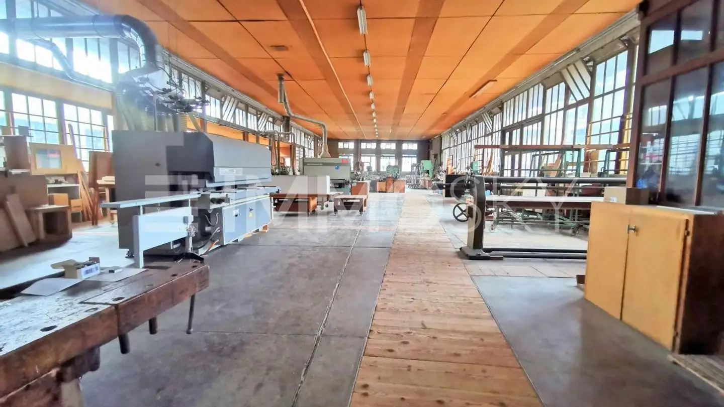 Mixed-use building for sale - 6828 Balerna - Photo 4