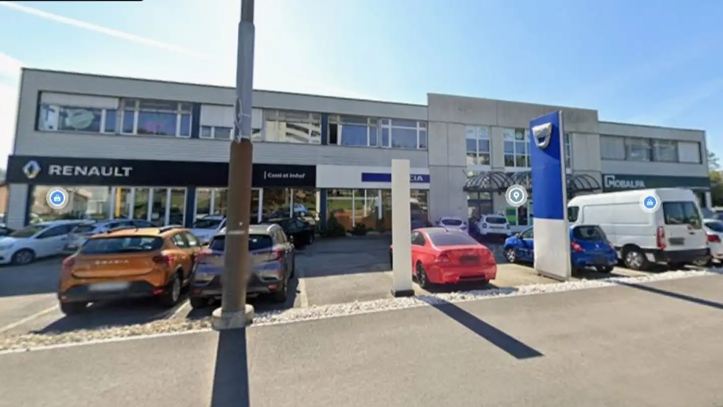 Mischgenutztes Gebäude mieten - Boulevard des Eplatures 1, 2300 La Chaux-de-Fonds