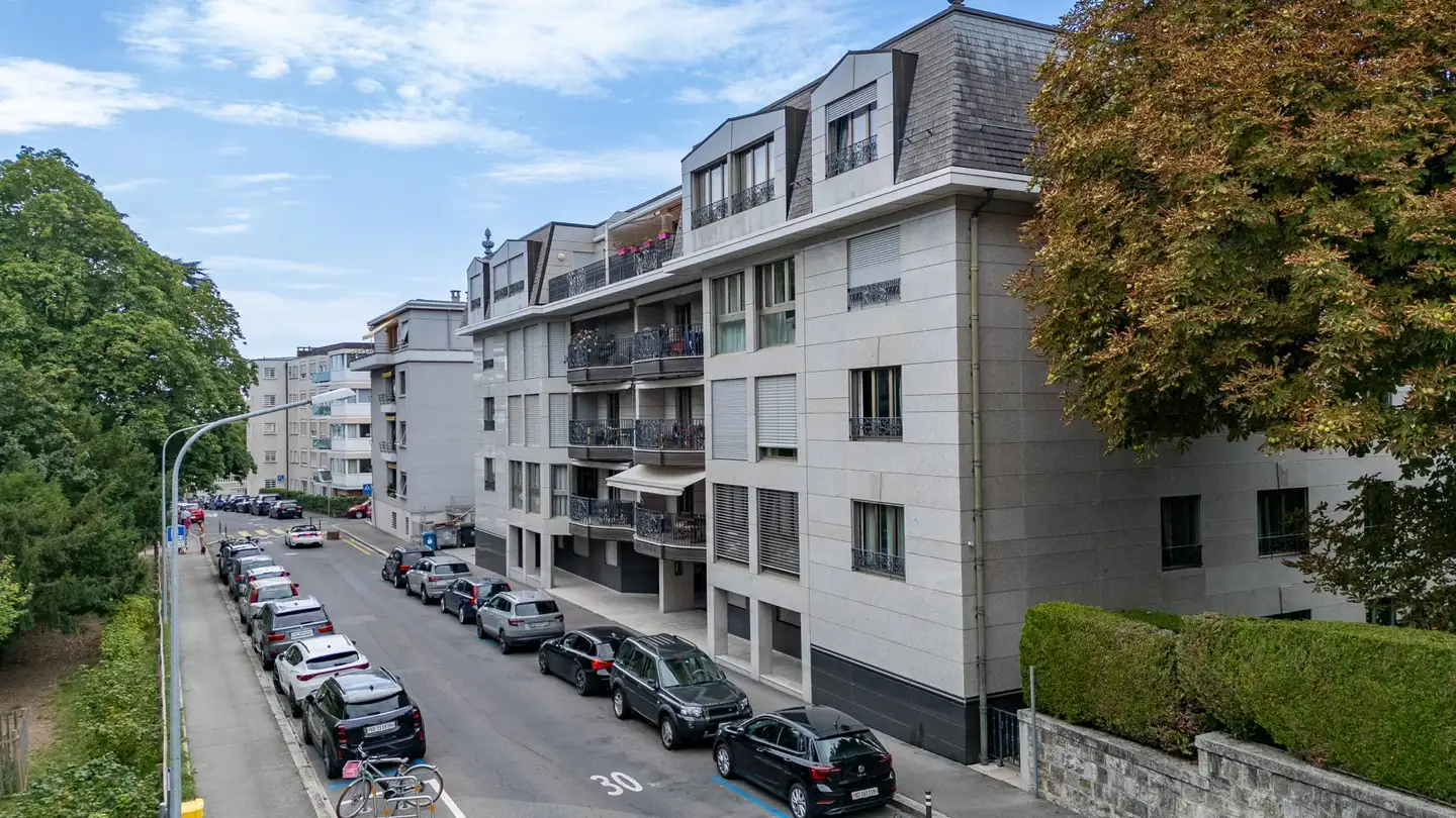 Place de parking souterraine à louer - 1006 Lausanne