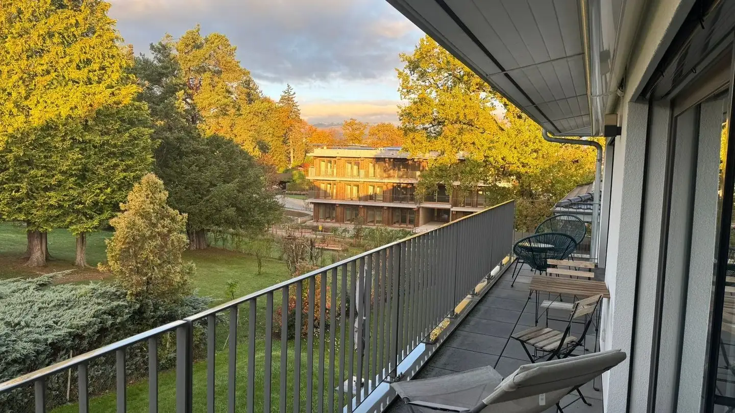 Attique à louer - 1292 Chambésy