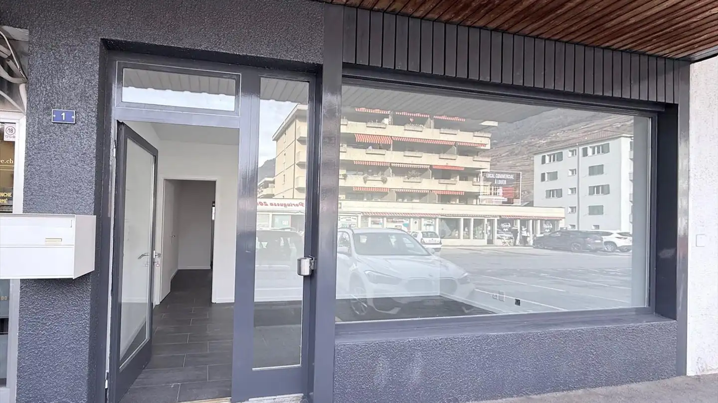 Gewerbe mieten - Rue Maison De Commune 1, 1926 Fully