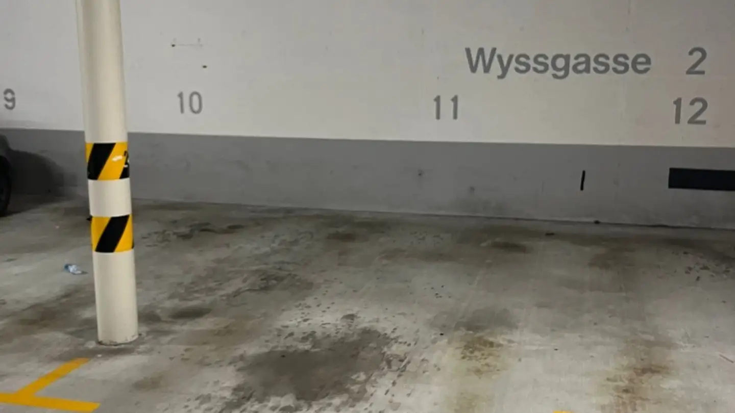 Place de parking extérieure à louer - Wyssgasse 6, 8004 Zürich