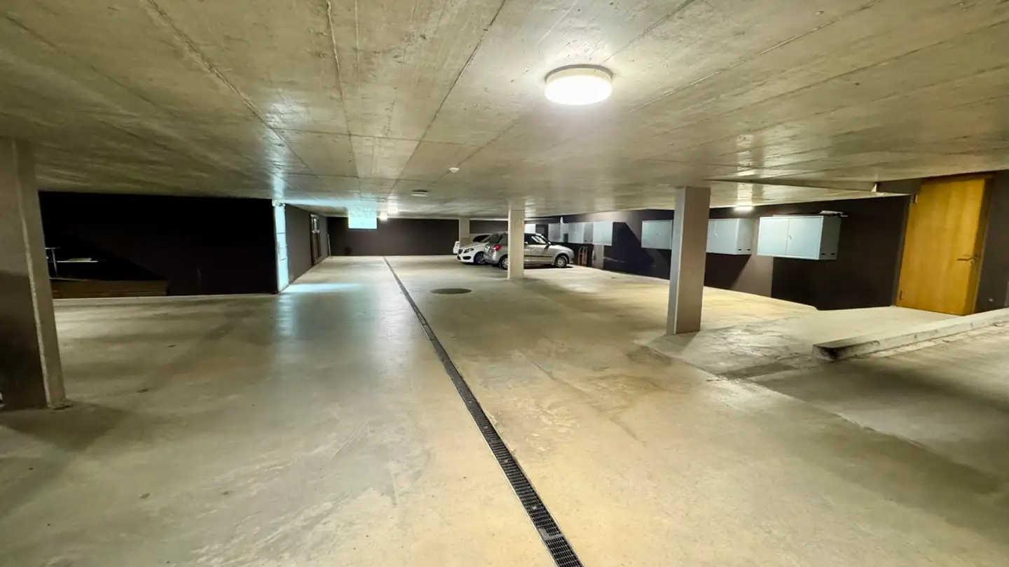 Underground parking space for rent - Alte Strasse 31, 5734 Reinach AG