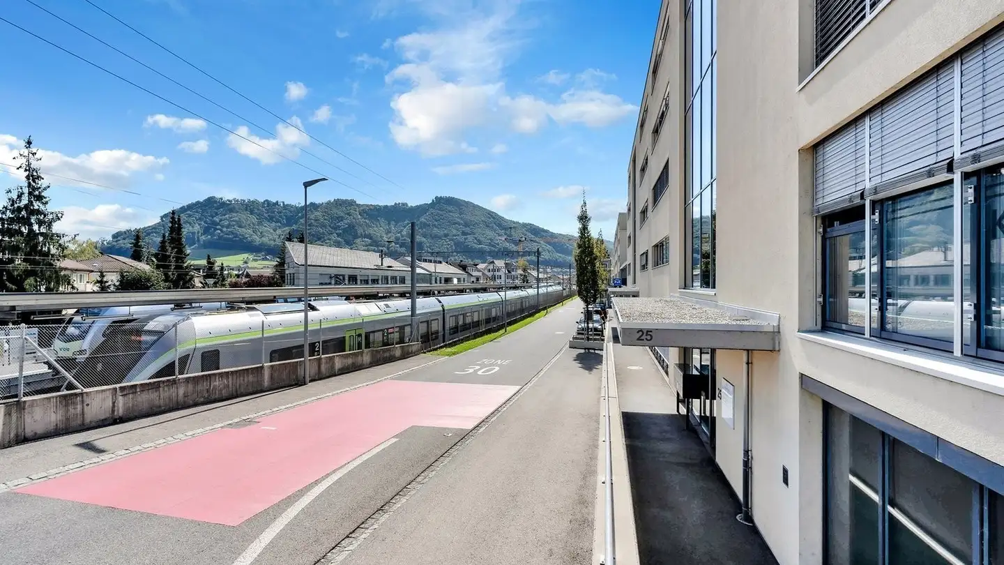 Commerciale in affitto - Eichenweg 15, 3123 Belp