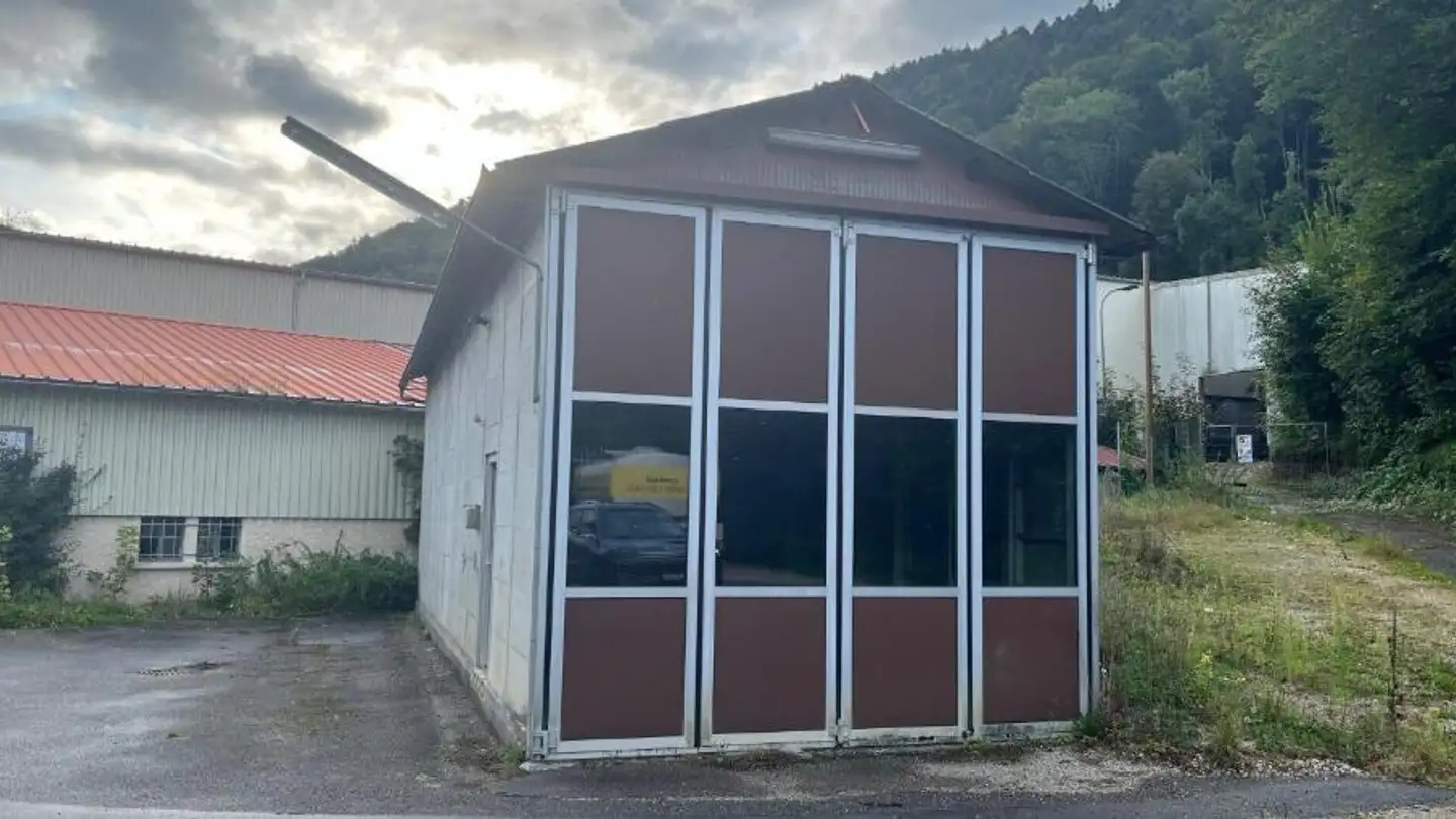 Storage space for rent - 2882 St-Ursanne
