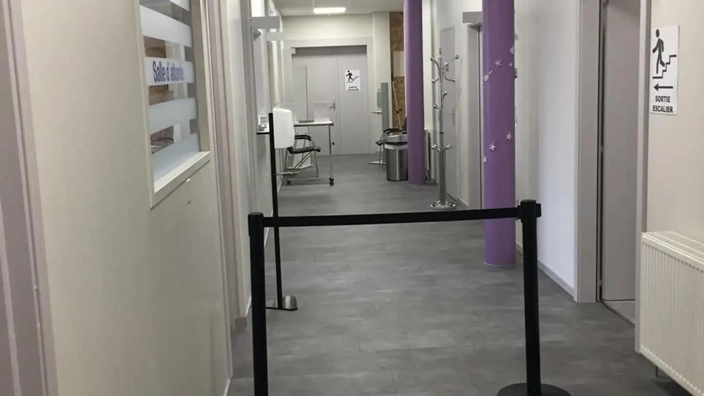 Gewerbe mieten - Rue de l'Industrie 19, 1450 Ste-Croix - Foto 4