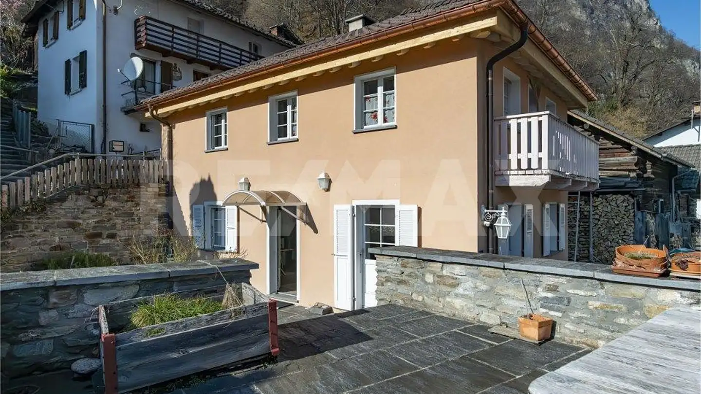 Casa singola in vendita - 6542 Buseno - Photo 3