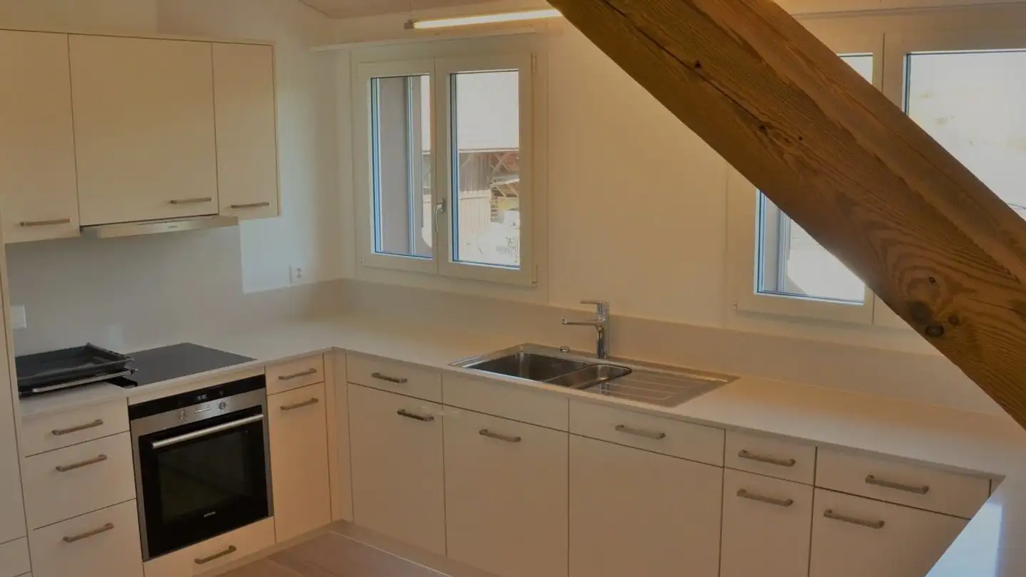 Attique à louer - Dorfstrasse 36, 3473 Alchenstorf