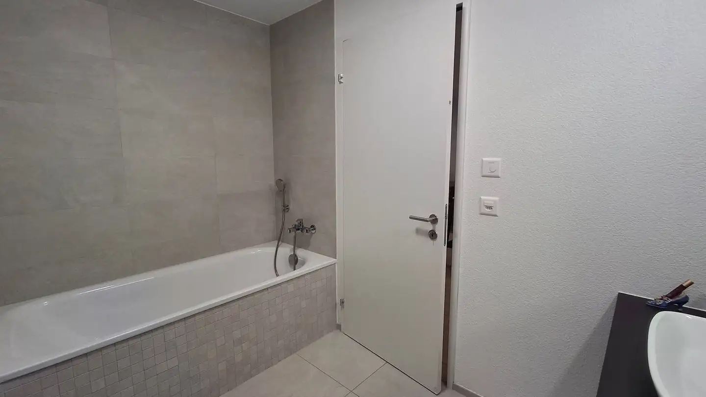 Appartement à louer - 5643 Sins - Photo 4