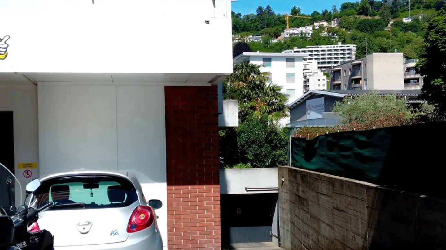 Outdoor parking space for rent - Via Beltramina 7, 6900 Lugano