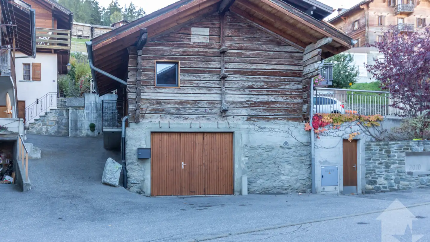 Storage space for sale - 1973 Nax