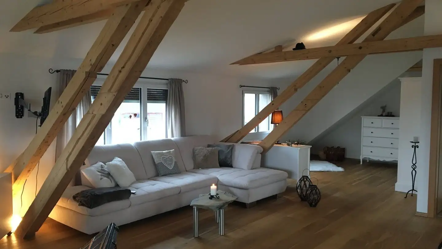 Attic flat for rent - Tafletenstrasse 7, 8608 Bubikon