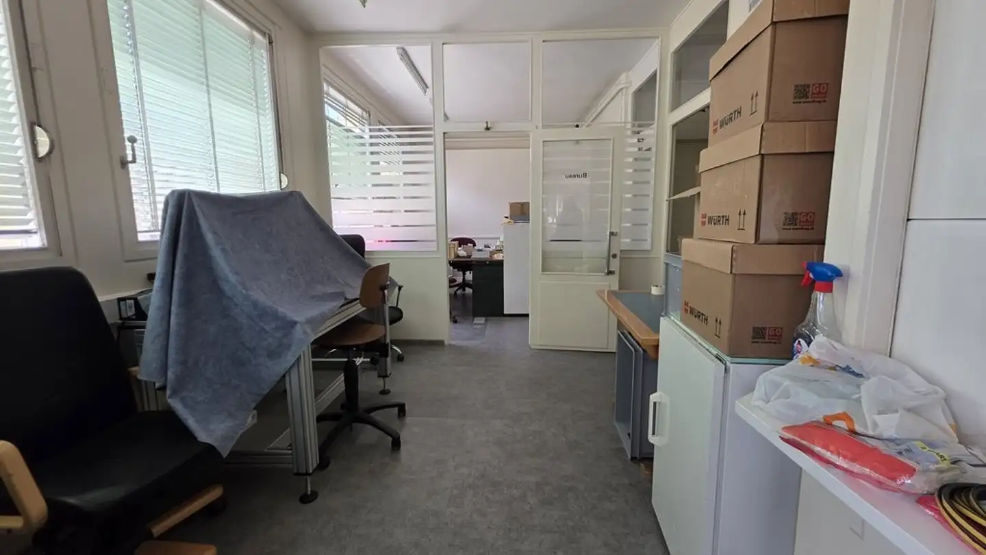 Negozio in affitto - Rue des Billodes 26, 2400 Le Locle - Foto 3