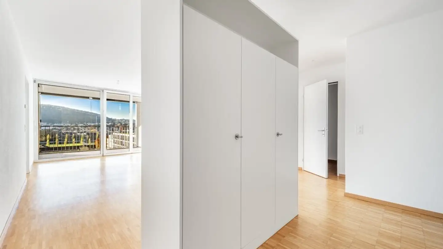 Wohnung mieten - Hagenholzstrasse, 8050 Zürich - Foto 4