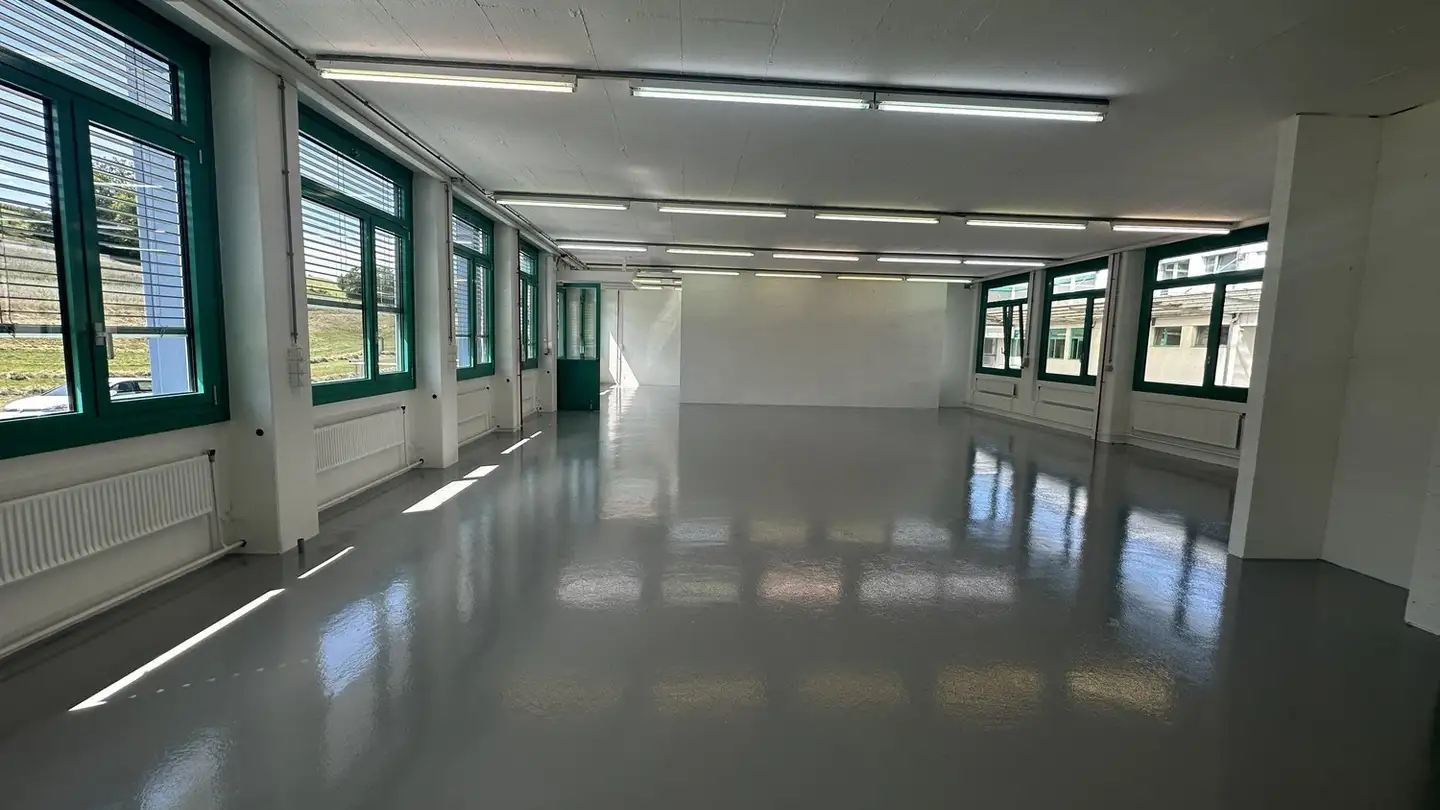 Commerciale in affitto - Lohwisstrasse 32a, 8123 Ebmatingen - Foto 2