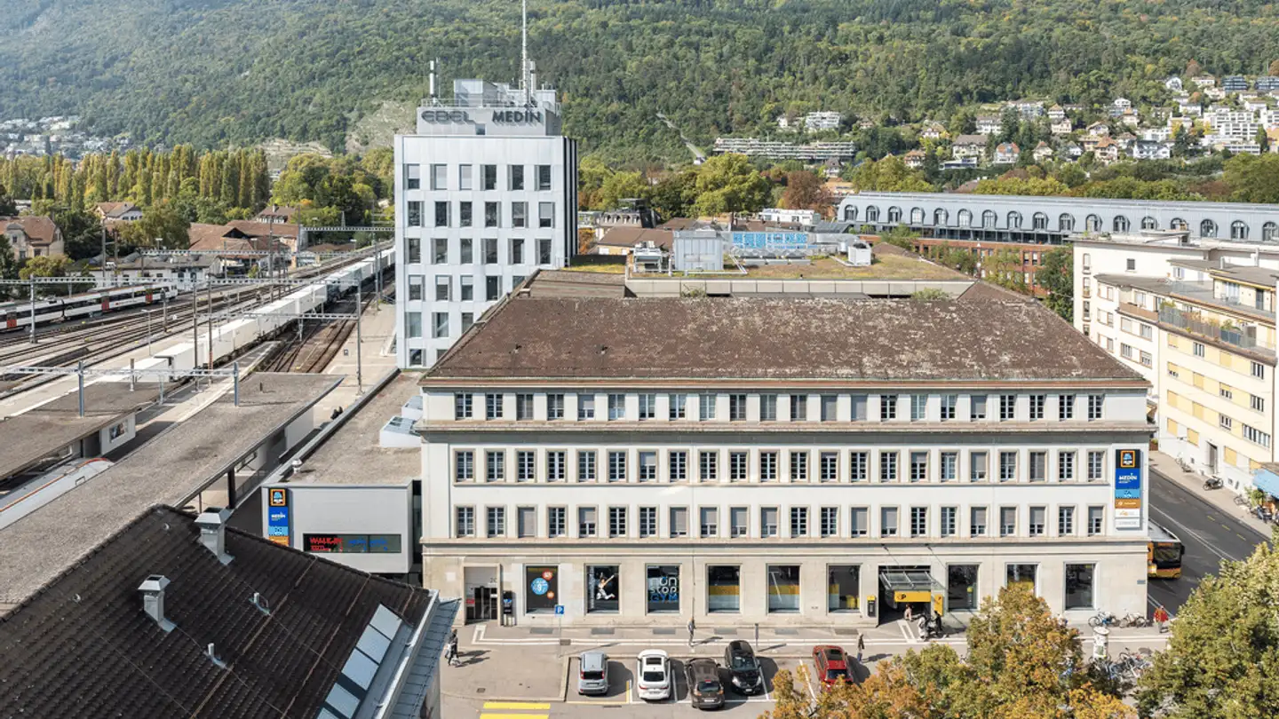 Magasin à louer - Place De La Gare / Bahnhofplatz 2, 2502 Biel/Bienne