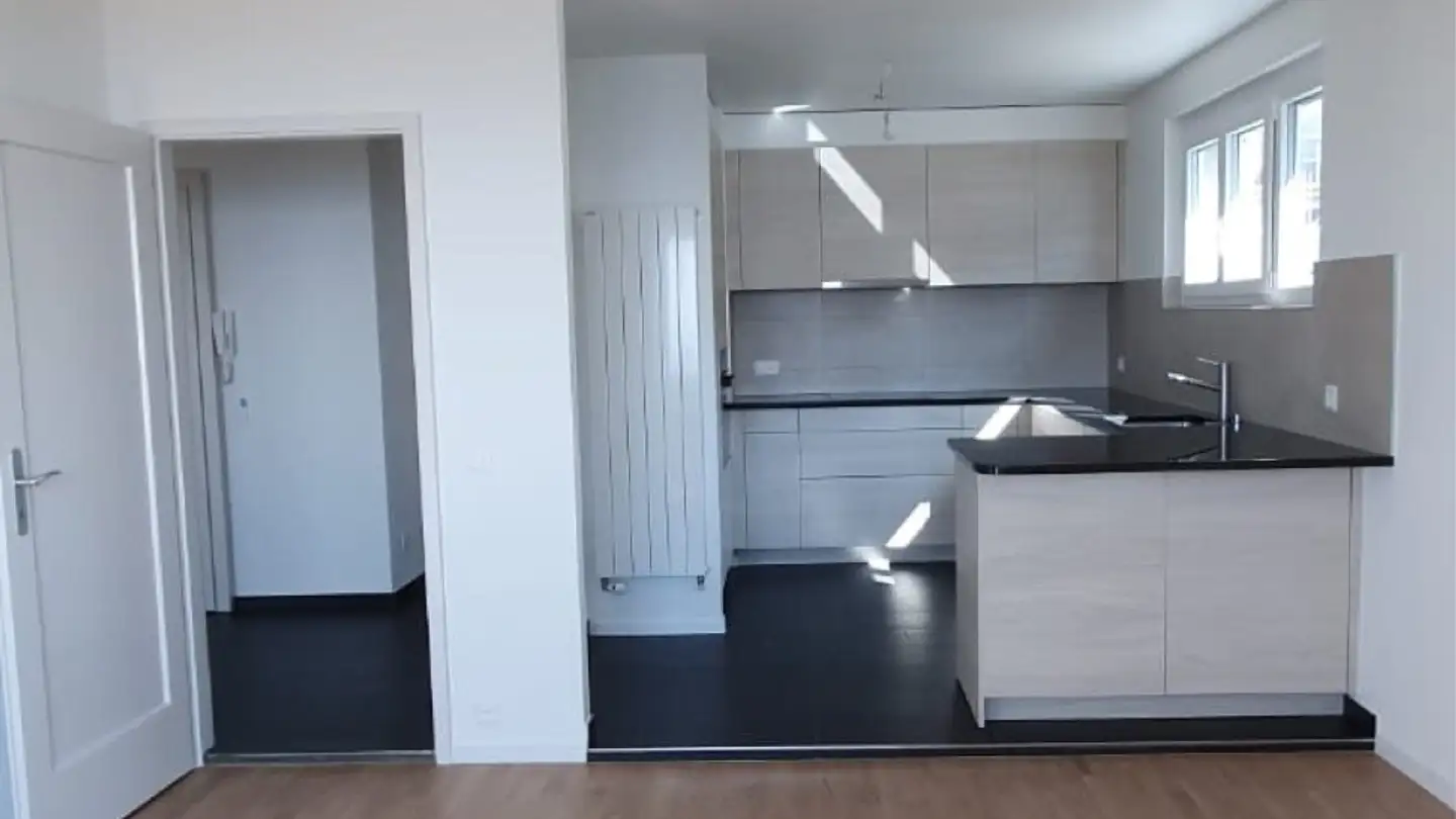 Appartement à louer - Rue De La Cassarde 9, 2000 Neuchâtel - Photo 3