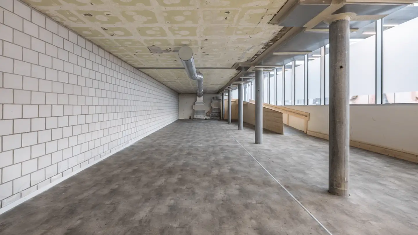 Magasin à louer - Place De La Gare / Bahnhofplatz 2, 2502 Biel/Bienne - Photo 4