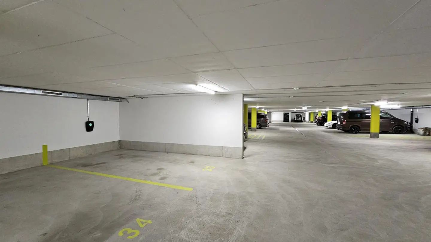 Place de parking souterraine à louer - Altweg 34, 8450 Andelfingen - Photo 3