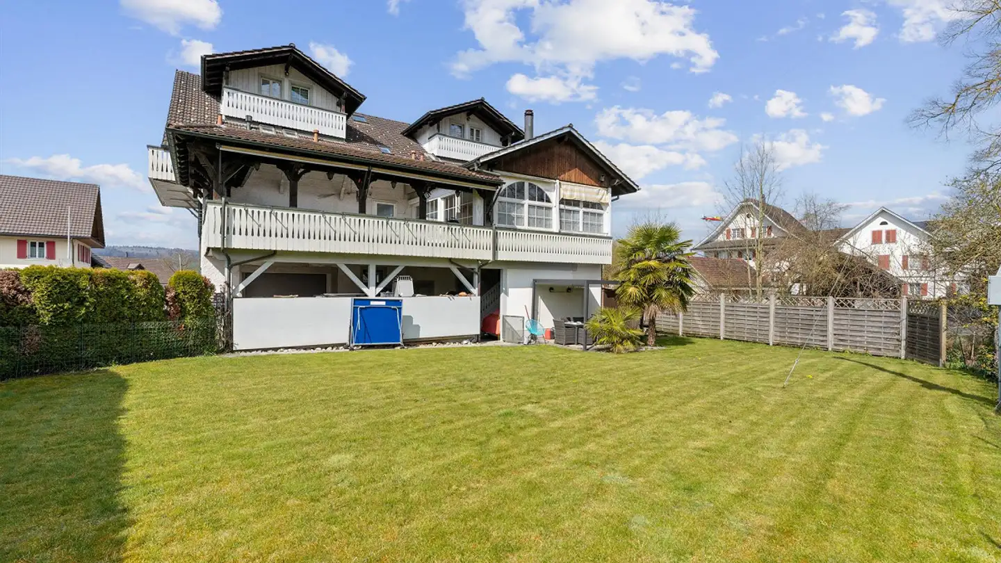 Residential building for sale - Hauptstrasse 10, 6287 Aesch LU