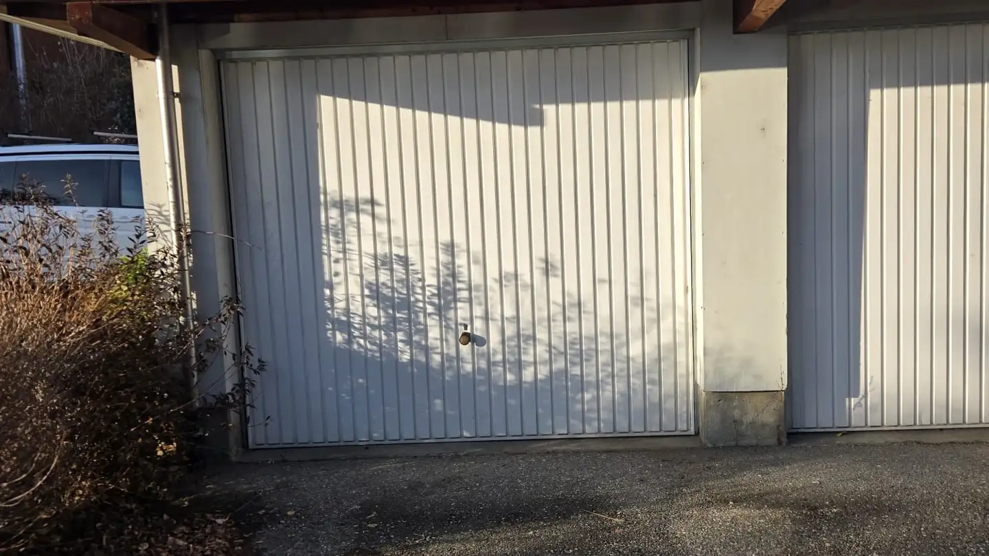 Garage individuel à louer - Scheuermattweg 2, 3177 Laupen BE