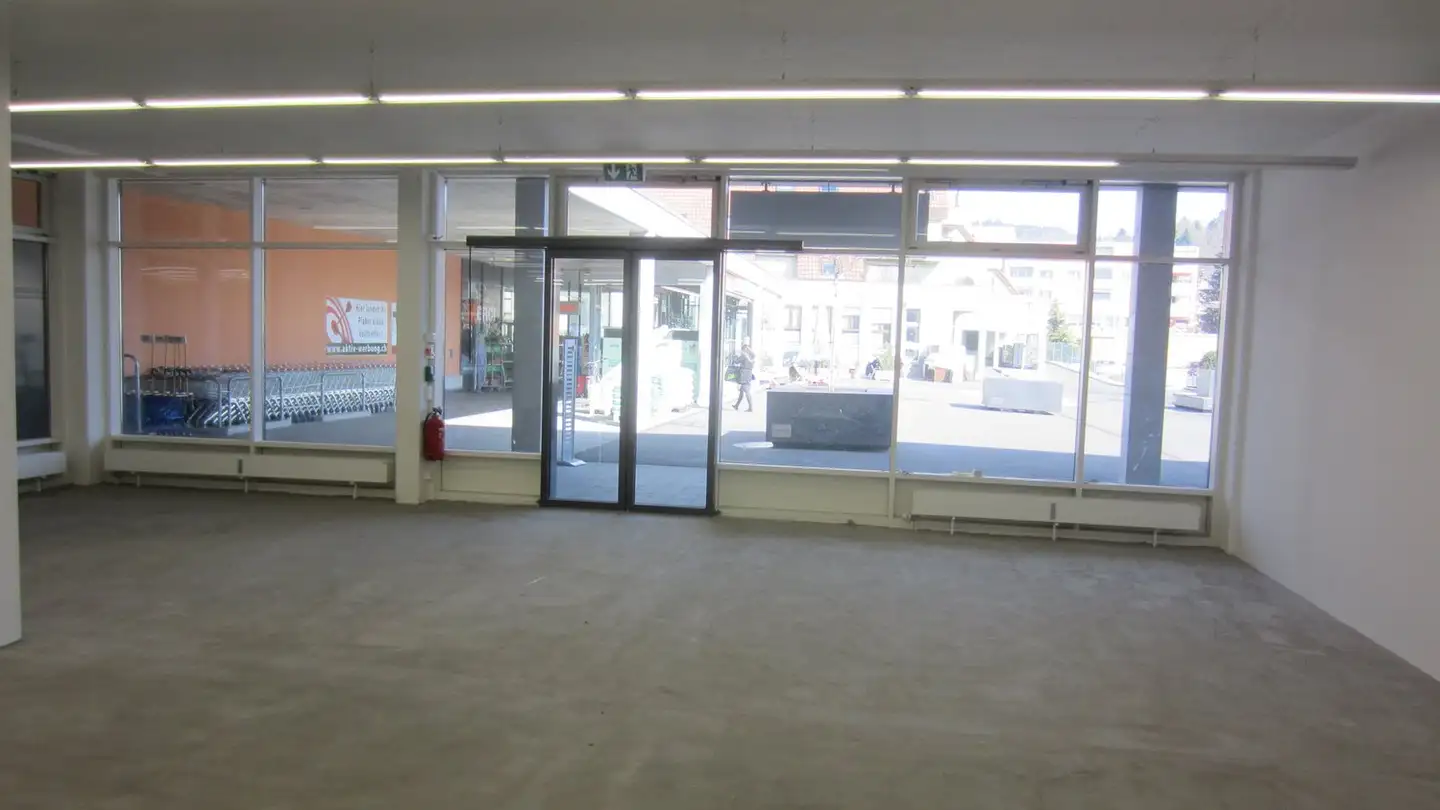 Negozio in affitto - Badenerstrasse 7b, 5442 Fislisbach - Foto 2