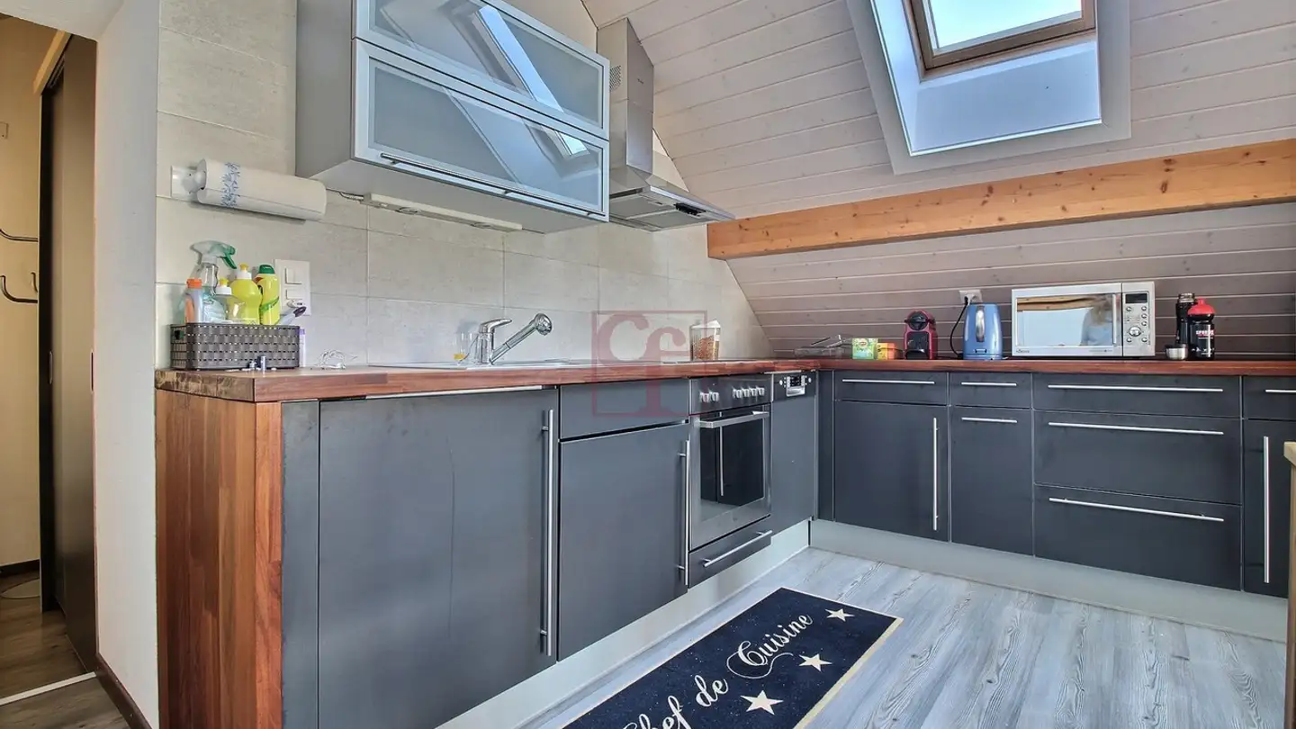 Attic flat for rent - Chemin Des Crêts, 1630 Bulle - Photo 3