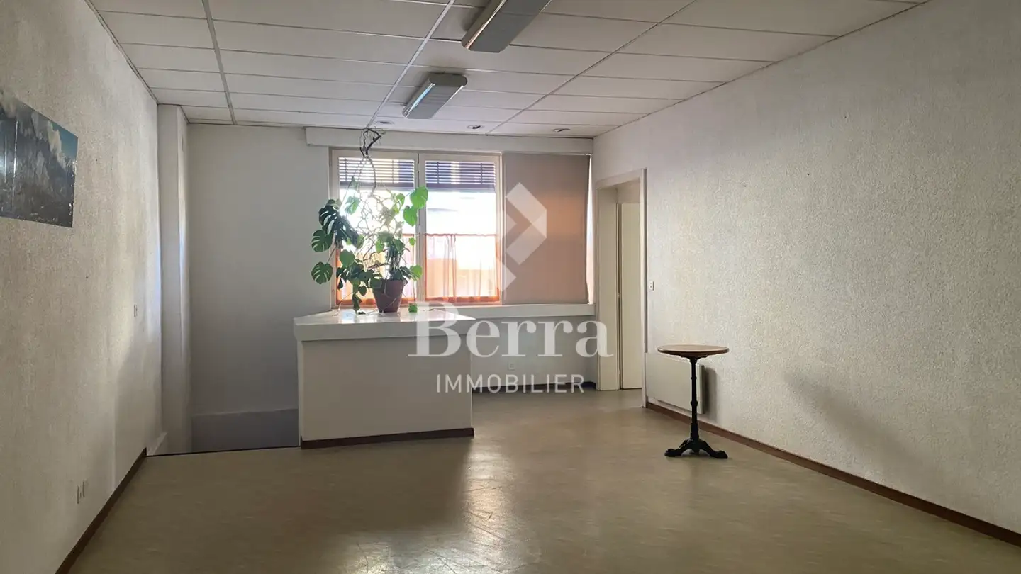 Residential building for sale - 1907 Saxon - Photo 3