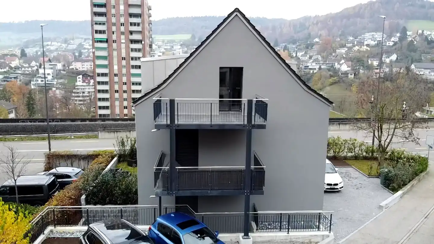 Place de parking extérieure à louer - Bruggerstrasse 101, 5400 Baden