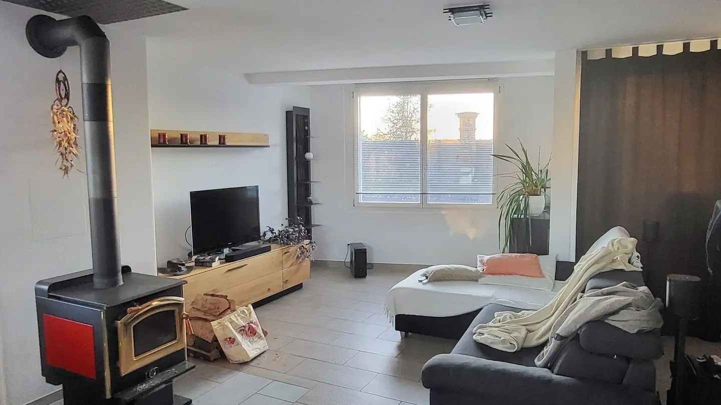 Maisonette-Wohnung mieten - Dorfstrasse 17, 8332 Russikon