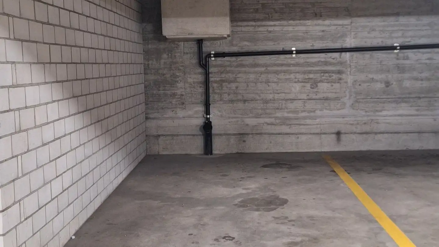 Underground parking space for rent - Graswinkelstrasse 10, 8302 Kloten