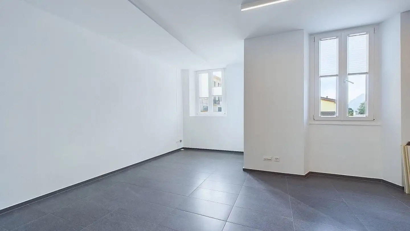 Office space for rent - 6963 Pregassona