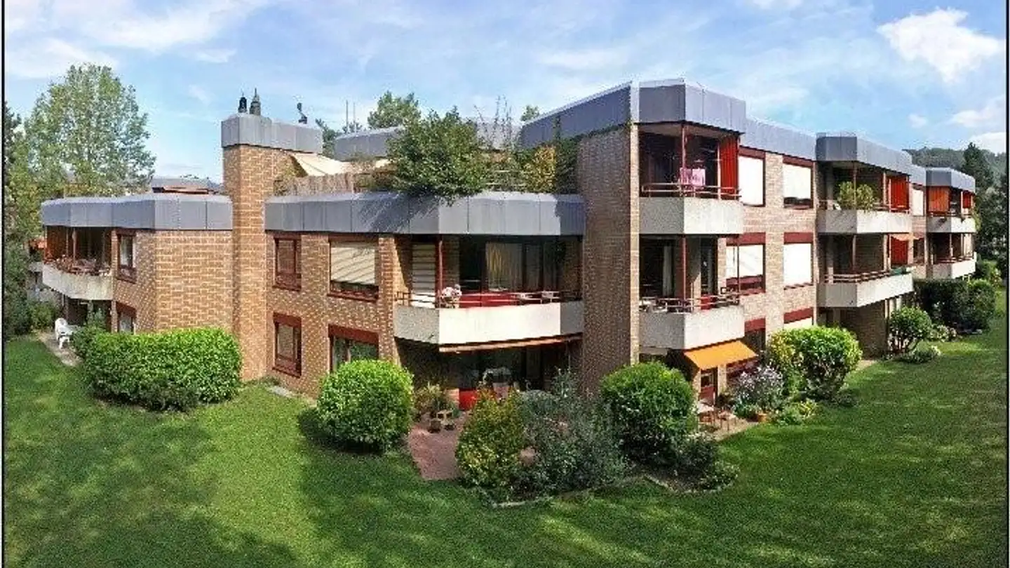Appartement à louer - General Guisan-Strasse 17, 4144 Arlesheim