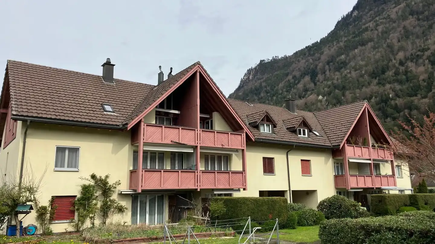 Tiefgaragenstellplatz mieten - Krebsriedgasse 7, 6460 Altdorf UR