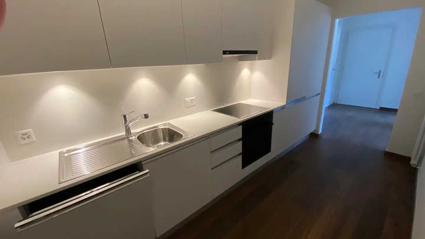 Appartement à louer - Via Camelia 4, 6600 Muralto
