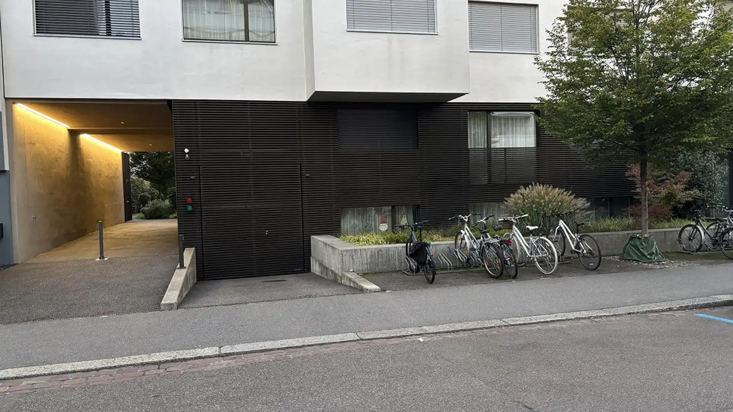 Underground parking space for rent - Vogesenstrasse 23, 4056 Basel