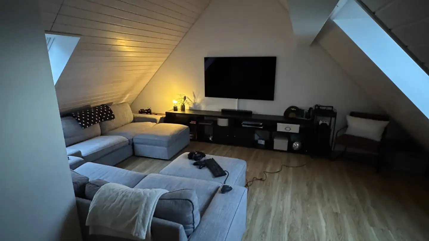 Wohnung mieten - 8118 Pfaffhausen