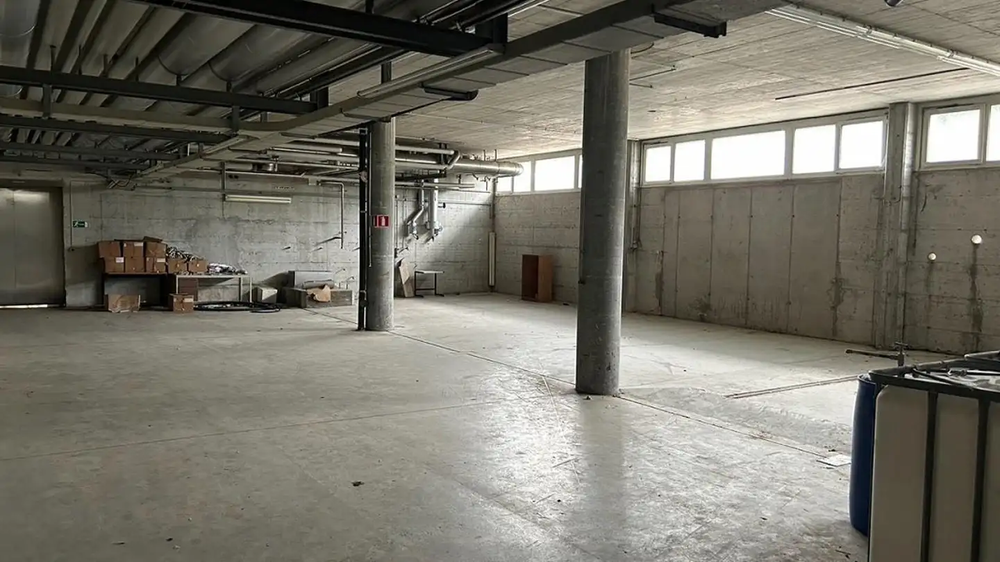 Spazio di archiviazione in affitto - Schönenbergstrasse, 8816 Hirzel - Photo 4