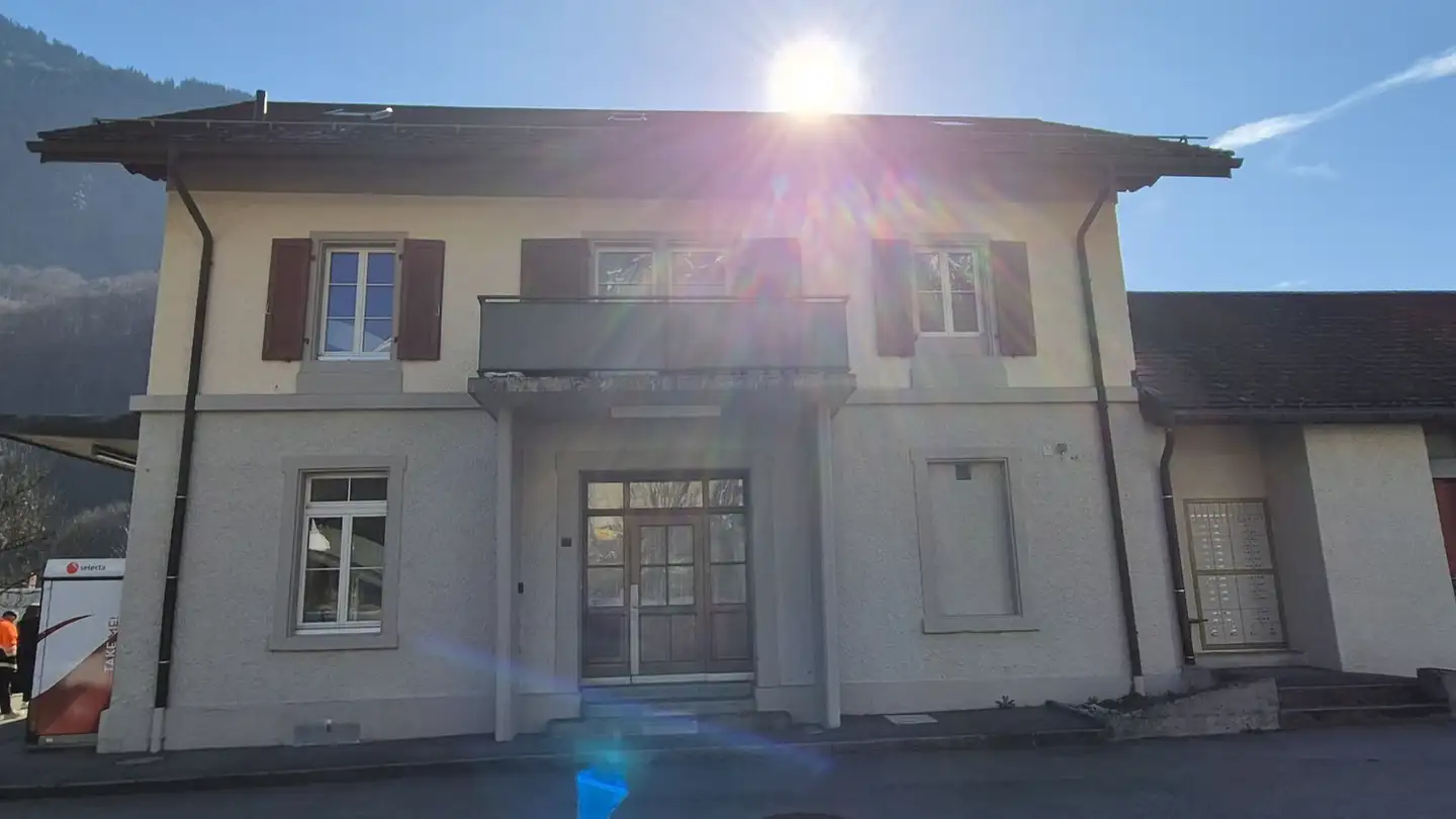 Bürofläche mieten - Bahnhofstrasse 5, 8756 Mitlödi