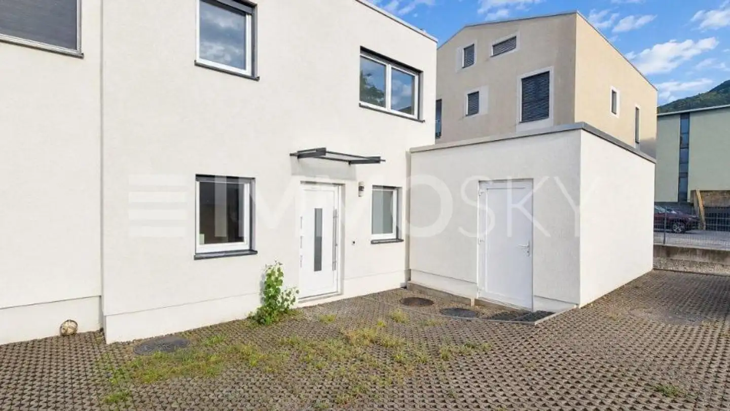 Row house for sale - 6874 Castel San Pietro