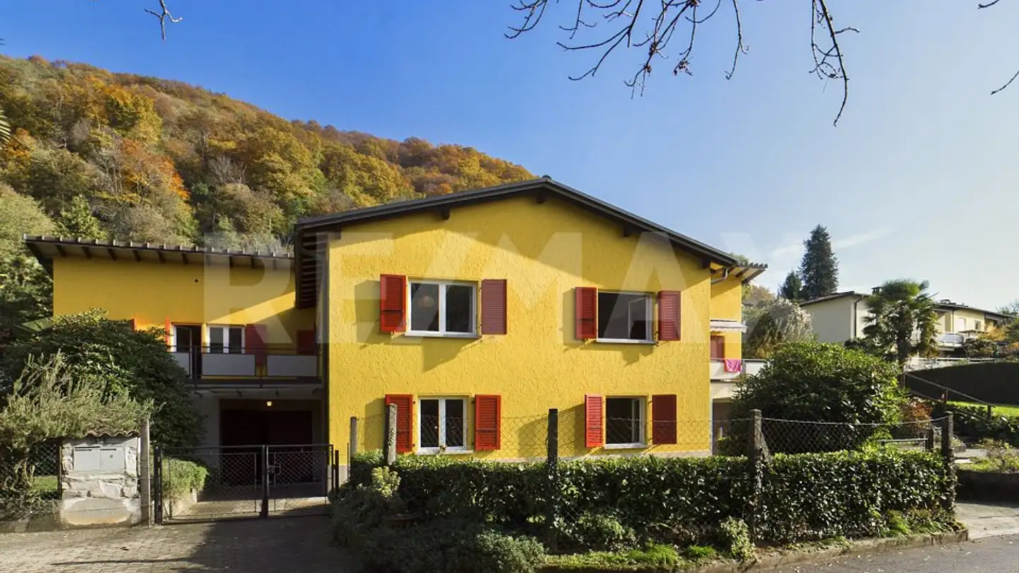 Residential building for sale - Purasca, 6989 Purasca