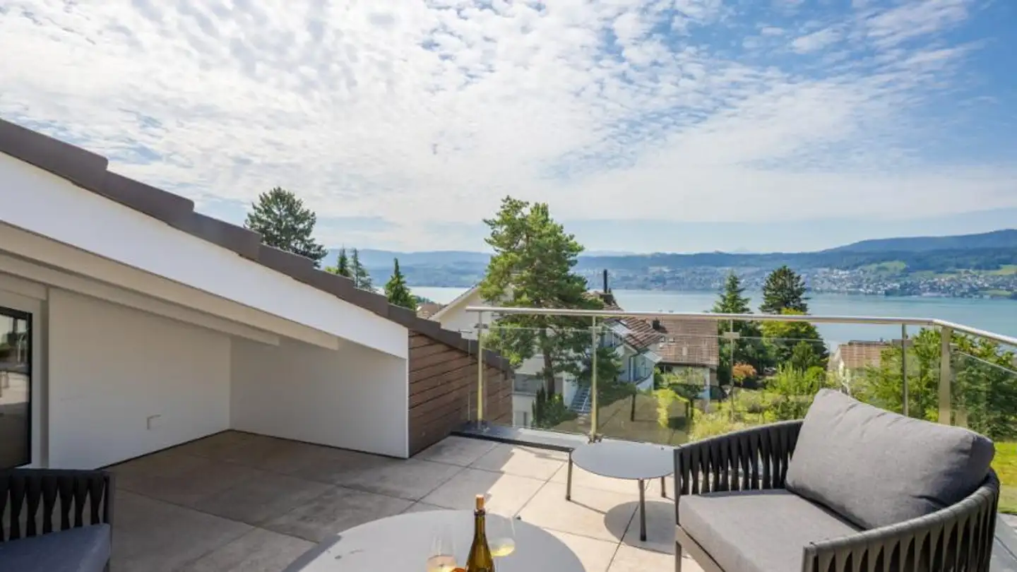 Attic flat for sale - 8704 Herrliberg