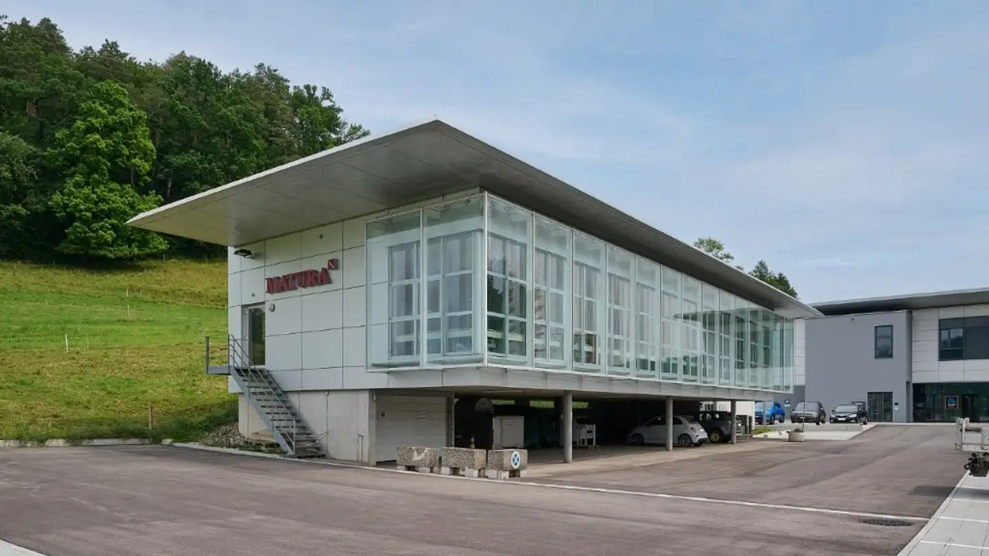 Department store for sale - Kantonsstrasse 7b, 4416 Bubendorf