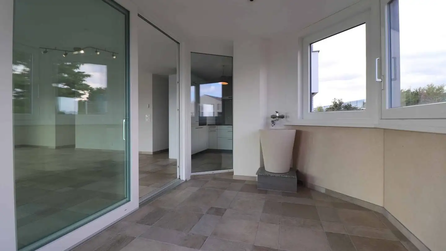 Apartment for rent - Route Cantonale 29, 1025 St-Sulpice VD - Photo 2