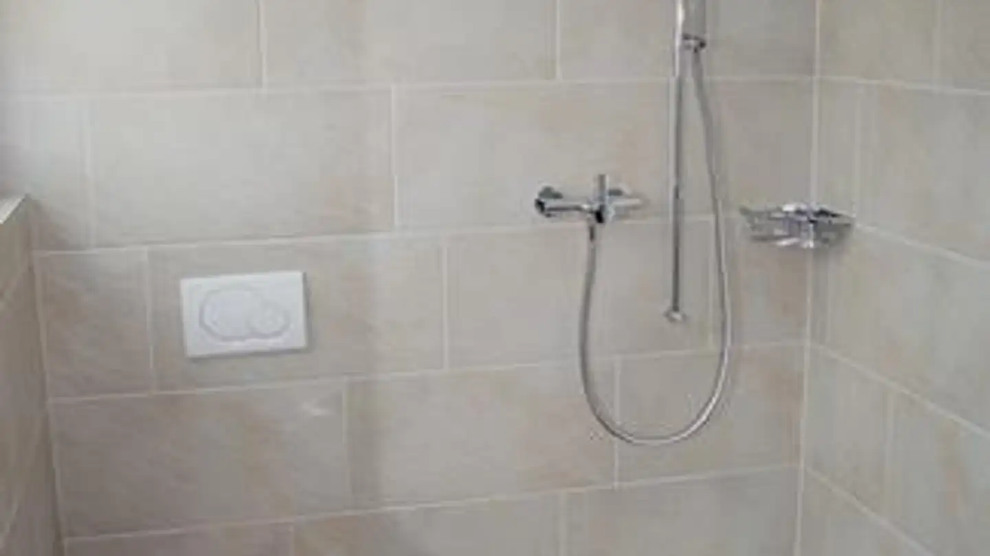 Apartment for rent - Vorbruggenstrasse 22, 8422 Pfungen - Photo 4