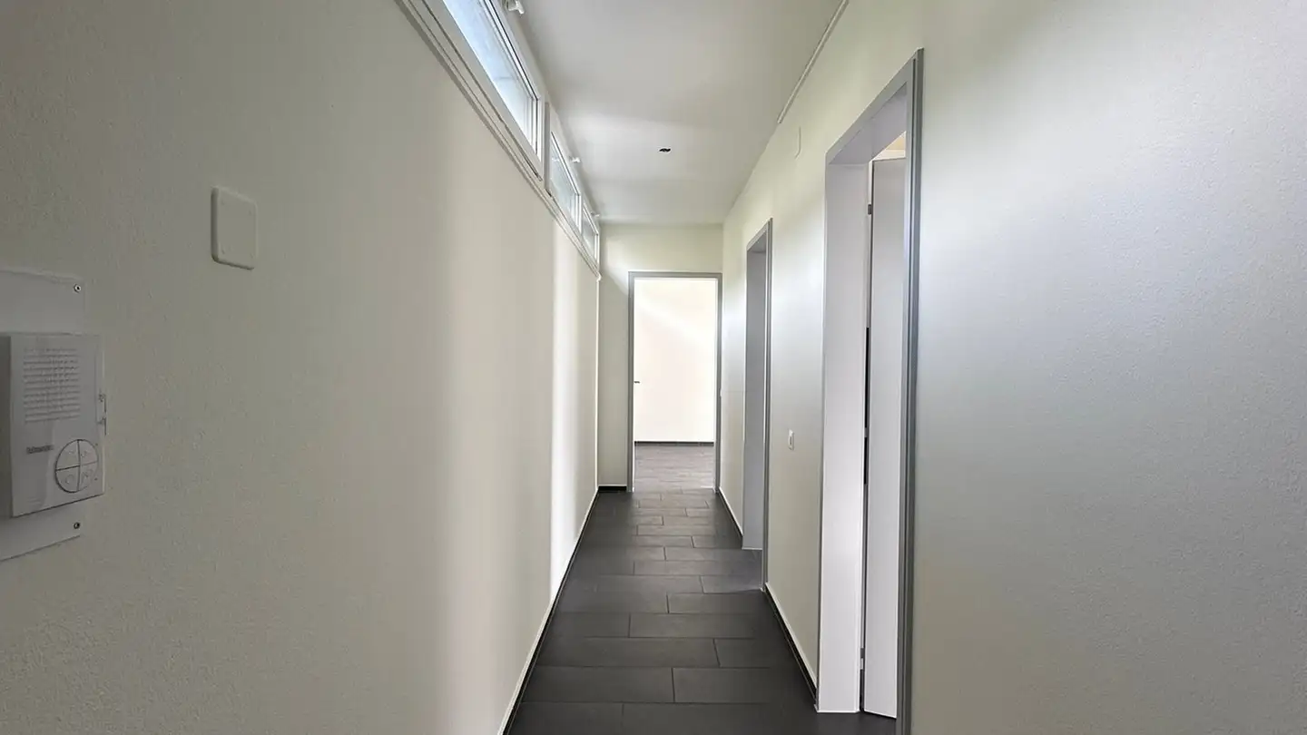 Wohnung mieten - Via San Gottardo 30, 6600 Muralto - Foto 2