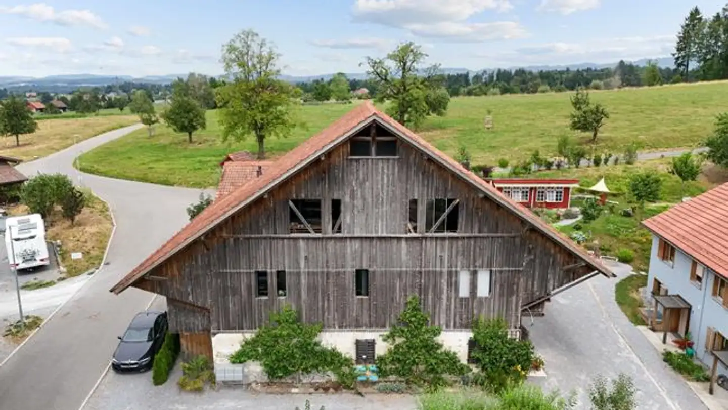 Casa bifamiliare in vendita - Schachenstrasse 9a, 8618 Oetwil am See